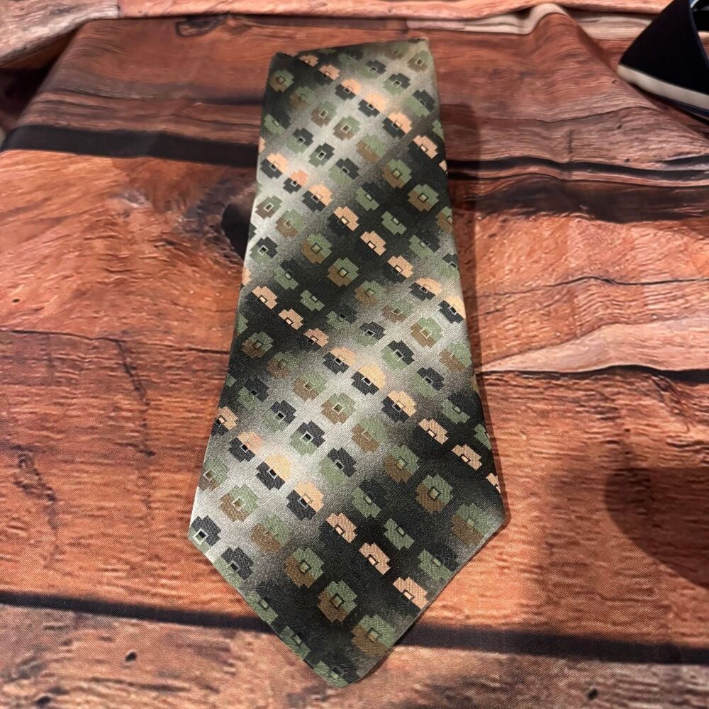 Wembley Tie Men's Green Brown Geometric Polyester Easy Care